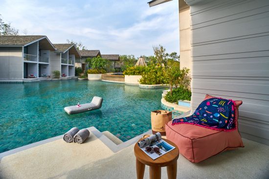 Island Escape by Burasari à Phuket:  Deluxe Pool Access (Swim Zone)
