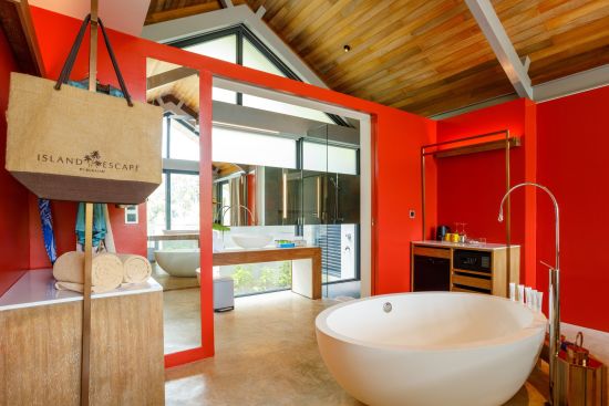 Island Escape by Burasari à Phuket:  One-Bedroom Lagoon Villa | bathroom