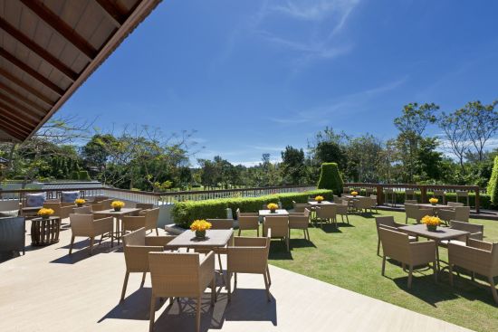 Dusit Thani Krabi Beach Resort:  Club