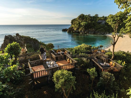 Shangri-La's Boracay Resort & Spa:  Solana Bar