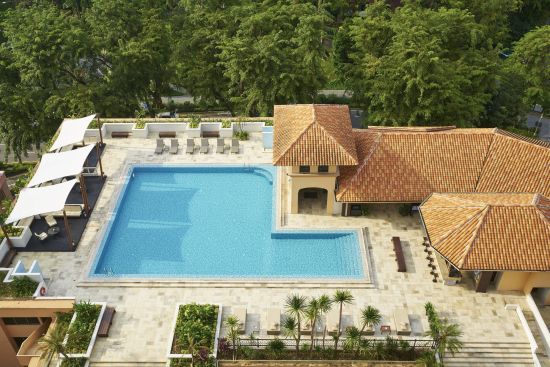 Orchard Rendezvous in Singapur:  Swimming Pool | overview