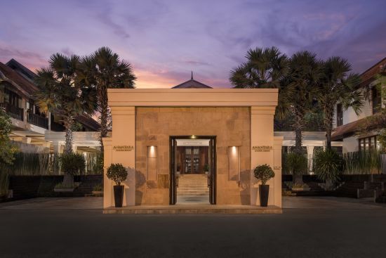 Anantara Angkor Resort in Siem Reap:  Resort Entrance