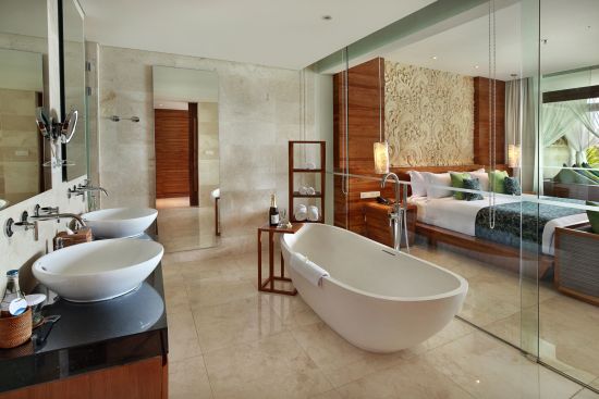 Candi Beach Resort & Spa in Ostbali:  Luxury Ocean View Suite