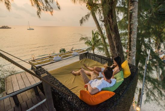 Individuelles Inselhüpfen durch 3 Länder ab Bangkok: High Season Pool Villa & Spa