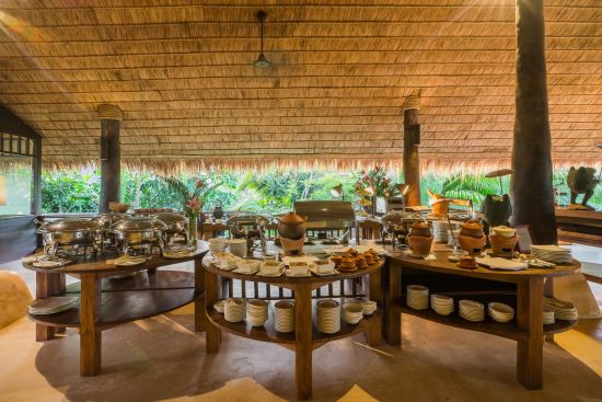 High Season Pool Villa & Spa à Ko Kood:  Beachfront Restaurant