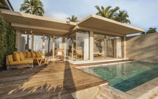 Devasom Khao Lak Beach Resort & Villas:  Beachfront Pool Villa