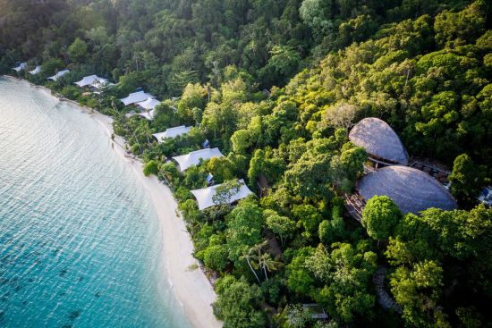 Bawah Reserve: Restaurant and Beach Suites