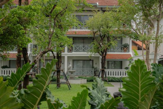 Souphattra Heritage Vientiane:  Garden