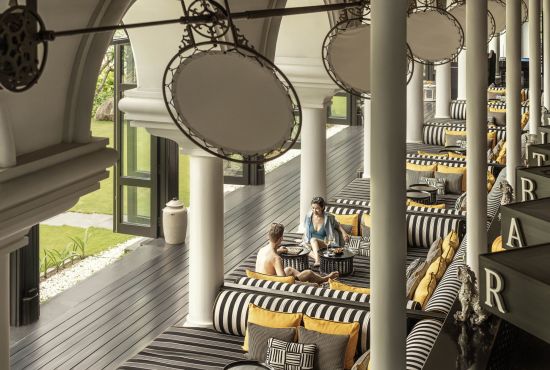 InterContinental Danang Sun Peninsula Resort:  Long Bar, for beach-side relaxation