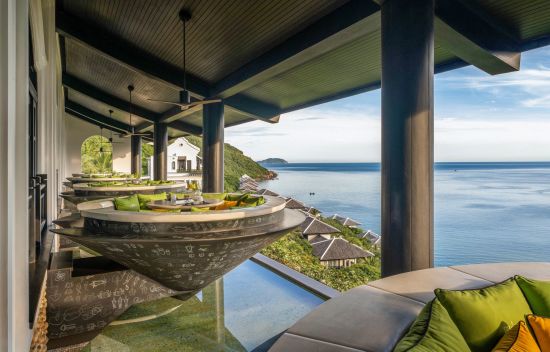 InterContinental Danang Sun Peninsula Resort:  Soaring views from the Non-La tables at Citron Restaurant