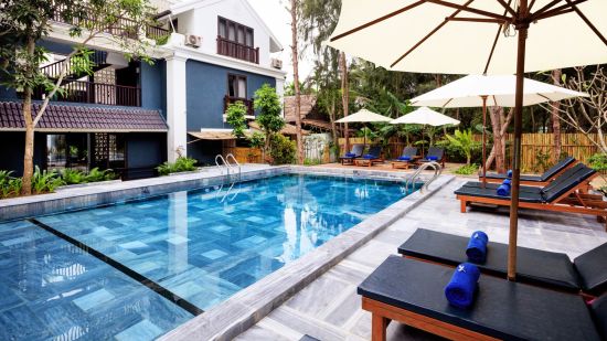 Aira Boutique Hoi An Hotel & Villa:  Swimmingpool