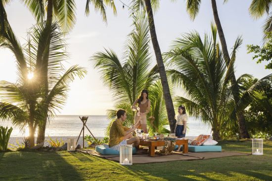 Mövenpick Resort & Spa Boracay:  Family Picnic