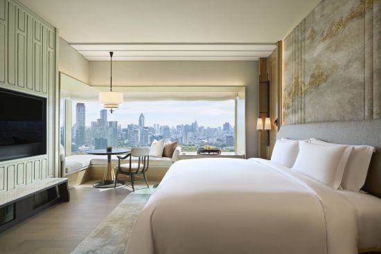 Dusit Thani Bangkok:  Premier Corner 