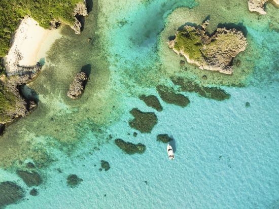 Rosewood Miyakojima:  Aerial view of crystal clear ocean