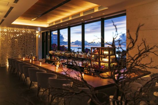 Hyatt Regency Seragaki Island, Okinawa:  Shirakachi Bar