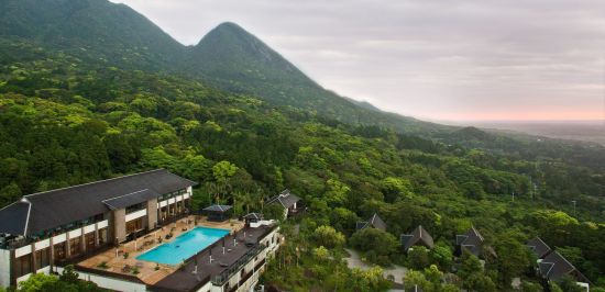 Sankara Hotel & Spa in Yakushima:  Beautiful location