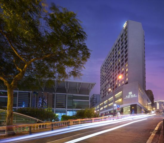 Royal Macau:  Hotel Exterior Evening