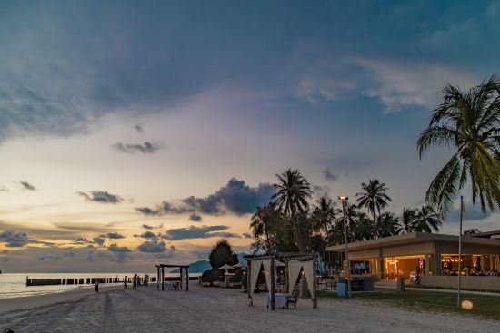 Pelangi Beach Resort & Spa in Langkawi:  Pelangi Grill Beachfront