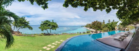 Amorita Resort in Bohol: Overlooking Alona Beach