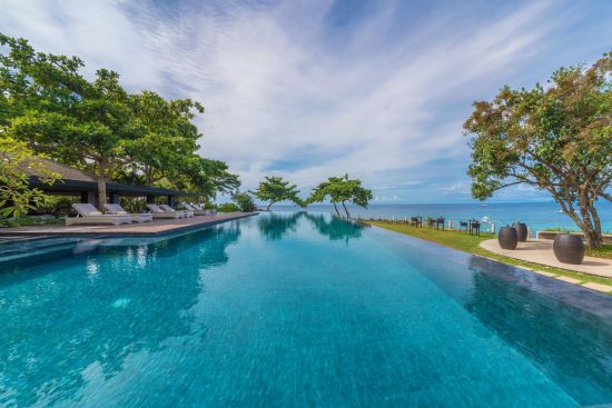 Amorita Resort in Bohol:  Infinity Pool