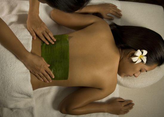 Bluewater Maribago Beach Resort in Cebu:  Amuma Spa Treatment