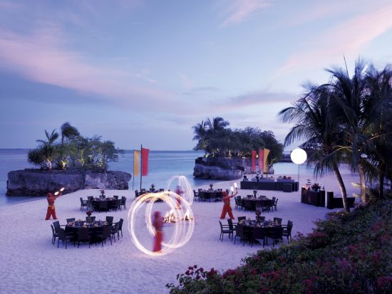 Shangri-La's Mactan Resort & Spa à Cebu:  Fuego del Playa