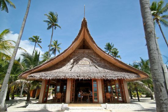 Coco Grove Beach Resort in Siquijor:  Restaurant