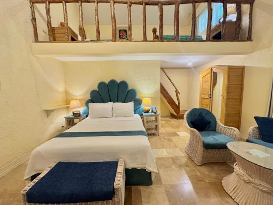Coco Grove Beach Resort in Siquijor:  Superior | Royal Palm