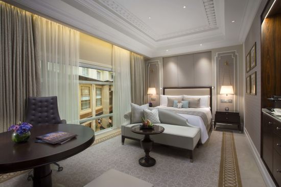 The Fullerton in Singapur:  Premier Courtyard Room