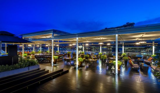 The Fullerton Bay in Singapur:  Floating Pods (Rooftop Area)