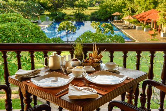 Uga Ulagalla à Anuradhapura:  Overlooking main pool