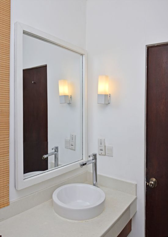 Goldi Sands à Negombo:  Standard Room | Sink
