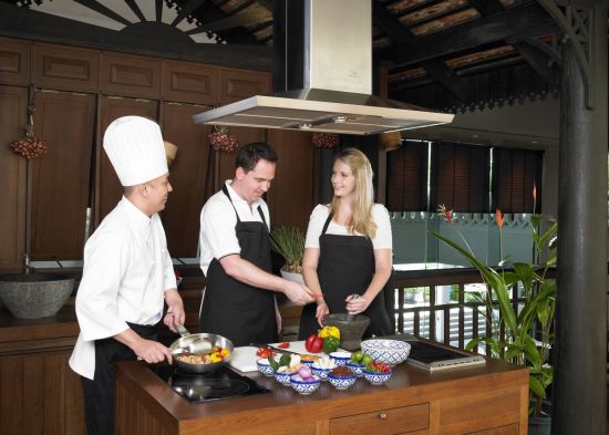 Anantara Riverside Bangkok Resort:  Thai Cooking Class at The Market