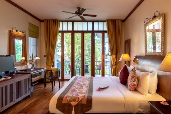 Ariyasom Villa in Bangkok:  Studio