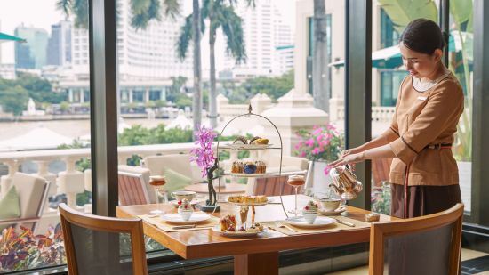 The Peninsula Bangkok:  The Lobby Lounge & Restaurant