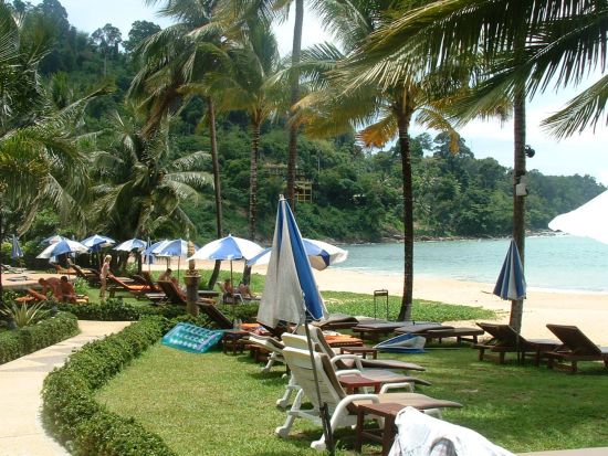 Khao Lak Bayfront Resort:  Beach
