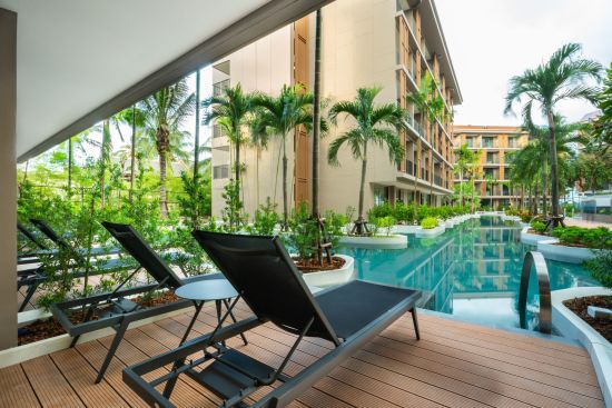 La Flora Khao Lak:  Flora Pool Access