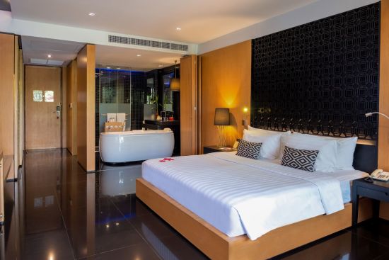 Ramada Resort by Wyndham Khao Lak:  Deluxe Jet Tub Room
