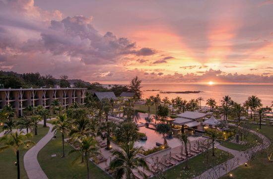 The Sands Khao Lak by Katathani: beach: exterior: View at Sunset