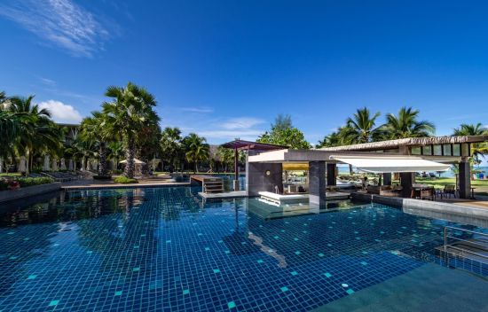 The Sands Khao Lak by Katathani:  Coconut Bar