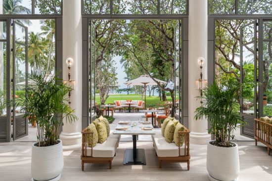 Centara Reserve Samui in Ko Samui:  The Terrace | Semi Outdoor Seating