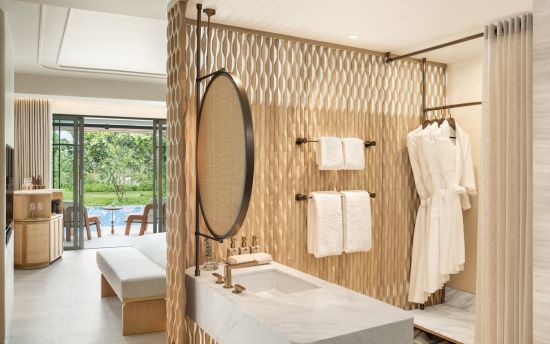 Centara Reserve Samui in Ko Samui:  Deluxe Pool Access | Bathroom
