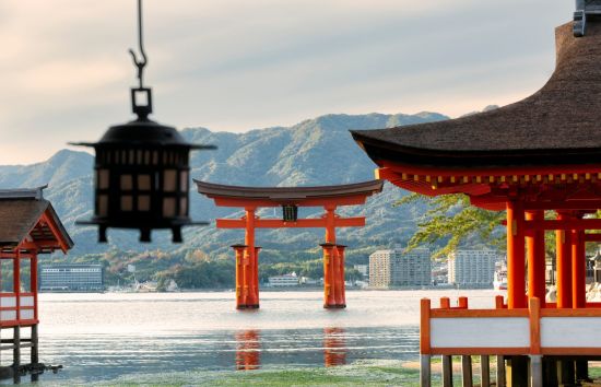 Aventure en famille au Japon de Tokyo: The famous Floating Torii gate in Miyajima