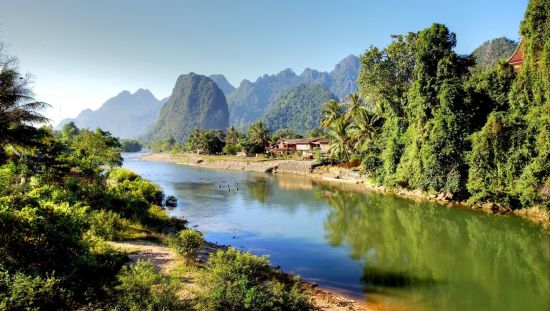 Laos Kompakt von Luang Prabang nach Vientiane: Vang Vieng