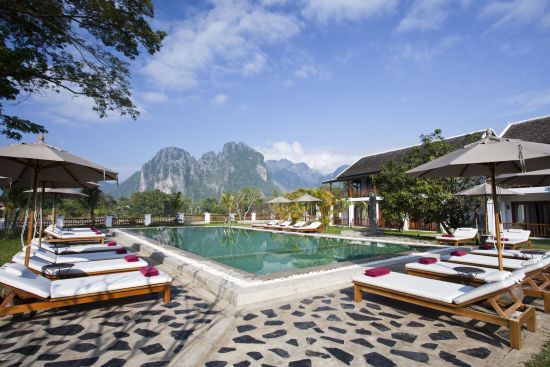 Laos Kompakt von Vientiane nach Luang Prabang: Riverside Boutique Resort Vang Vieng