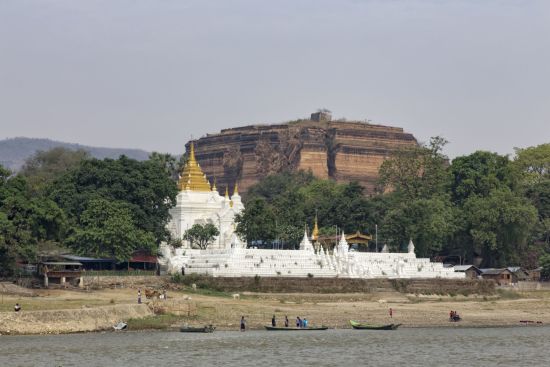 Croisière fluviale sur le mystique fleuve Irrawaddy de Bhamo: Mandalay Mingun