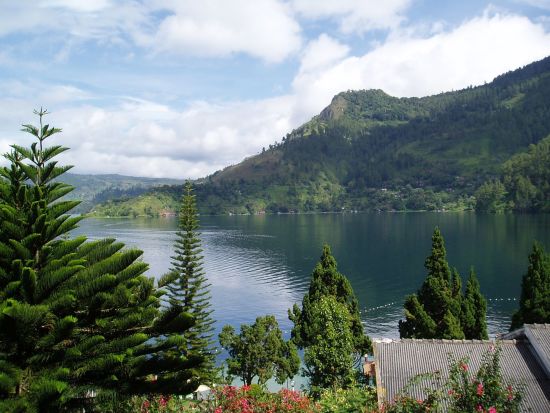 Sumatra Überlandreise ab Medan: Sumatra Lake Toba