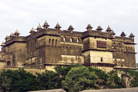 Taj Mahal & Tiger Safaris ab Delhi: Orchha: Jehangir Mahal Palace
