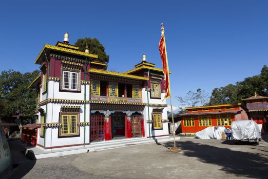 L'Himalaya pour les âmes d'explorateur de Bagdogra: Darjeeling: Bhutia Busty Gompa