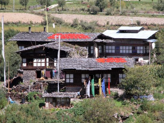 Bhoutan - pays et légendes de Paro: Bhutan tradional houses